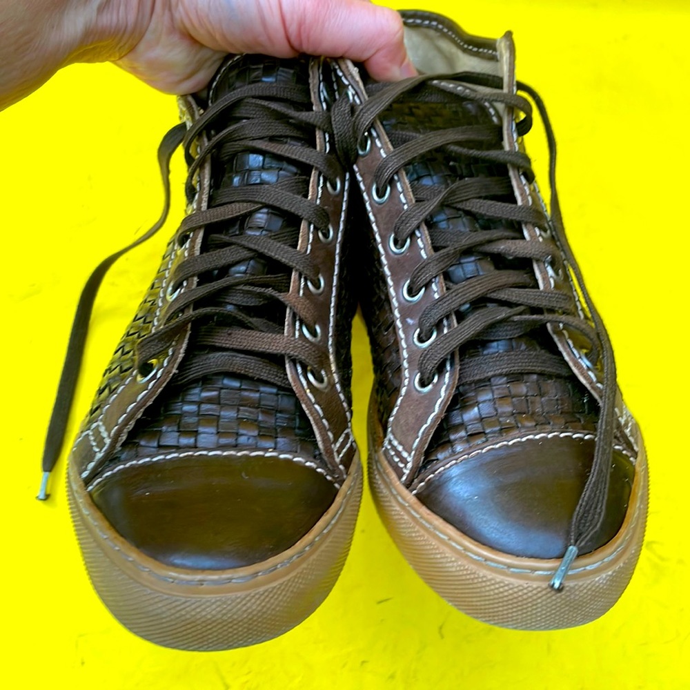Vintage 80’s dark brown MaxMara leather sneakers